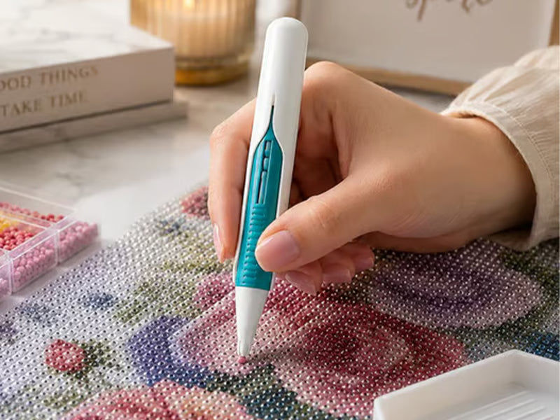 🔥 Last Day 70% OFF – 💎 Automatic Diamond Painting Bead Dispenser Pen & Tray Set